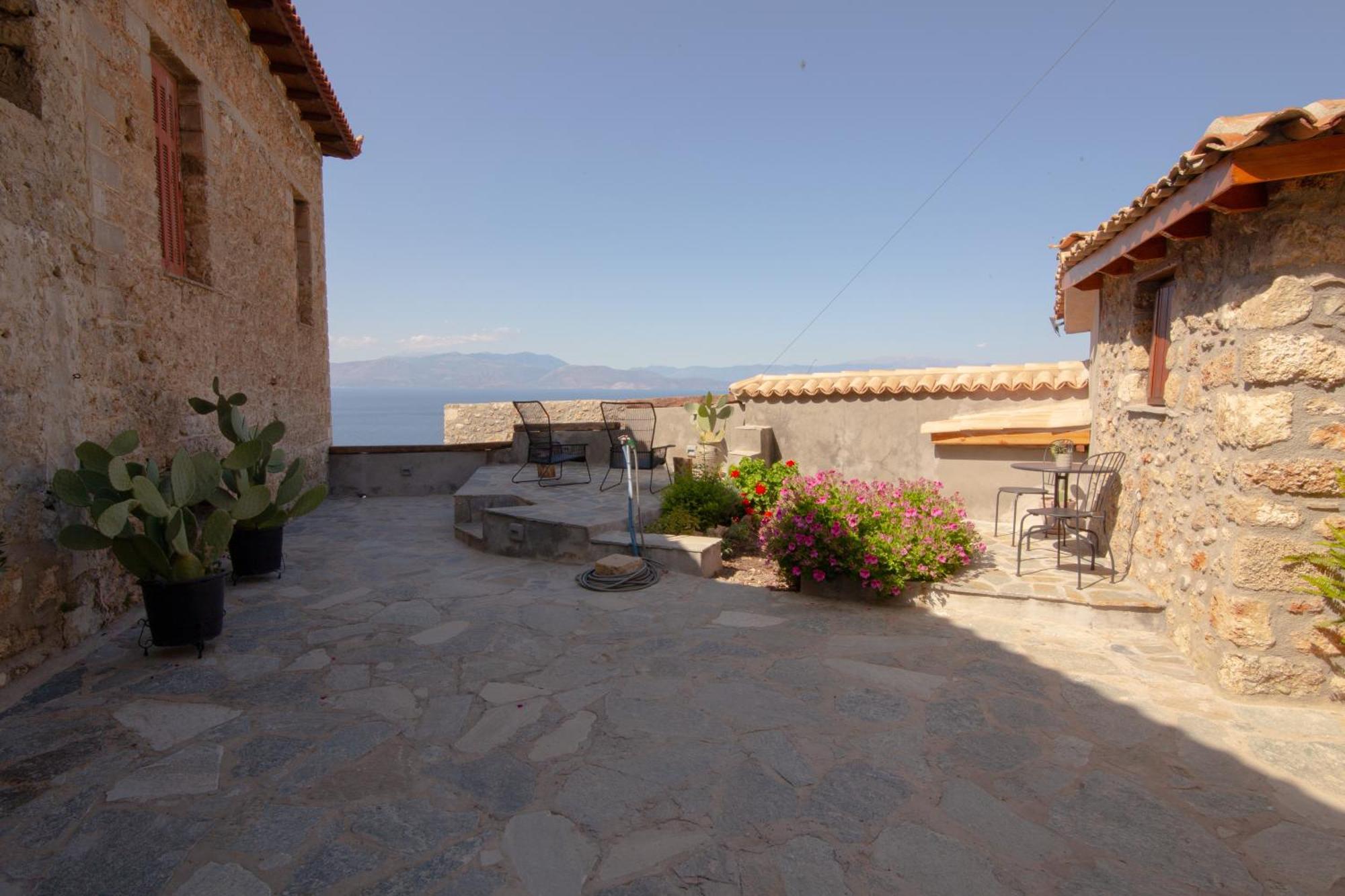 Fteri Stone House In Platanos, Akrata Apartment Luaran gambar