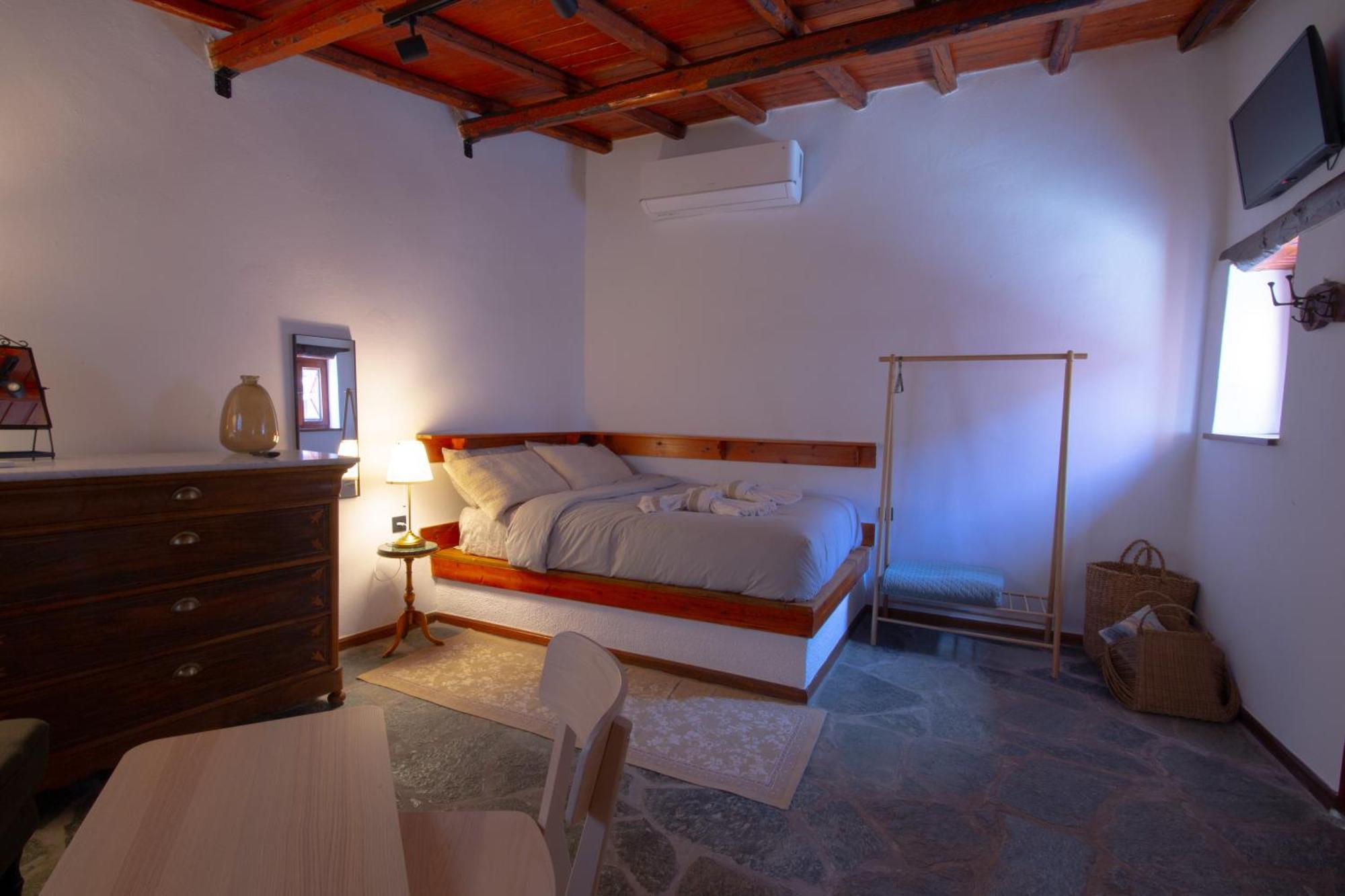 Fteri Stone House In Platanos, Akrata Apartment Luaran gambar